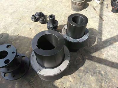 測量聯軸器彈性齒式聯軸器的不垂直度